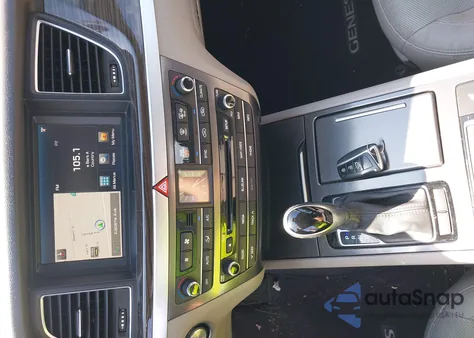 2015 Hyundai Genesis 3.8 z USA, uszkodzony, nr VIN KMHGN4JE9FU096872